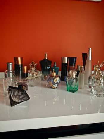 Flacons de parfums vides