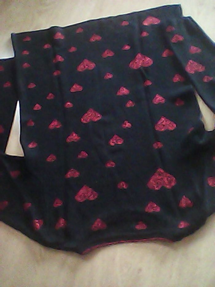 Joli pull Desigual, - photo numéro 2