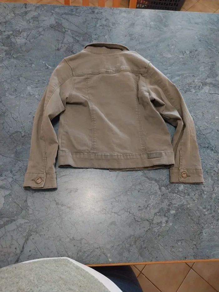 Veste mi saison 6 ans - photo numéro 3