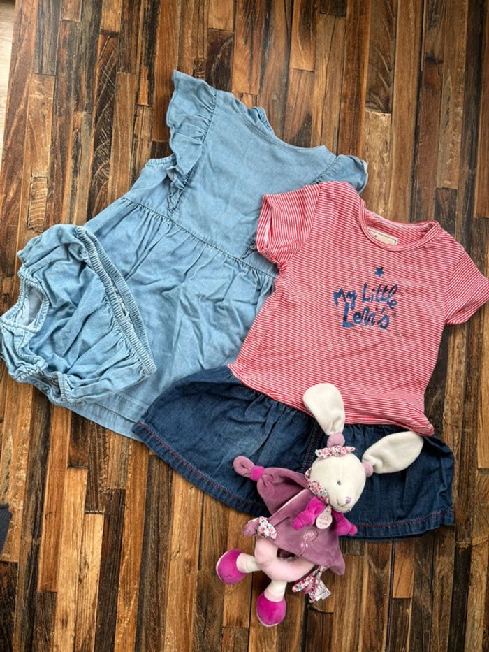 Lot robes (dont une avec bloomer) 12 mois