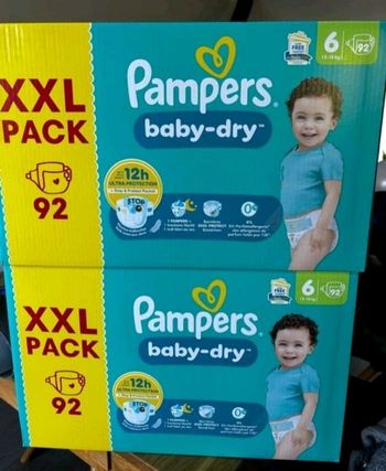 Lot de 2 cartons xxl Pampers taille 6