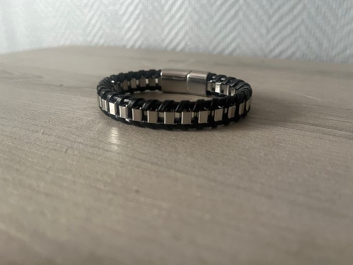 Bracelet en cuire tresser et en acier inoxydable - photo numéro 2