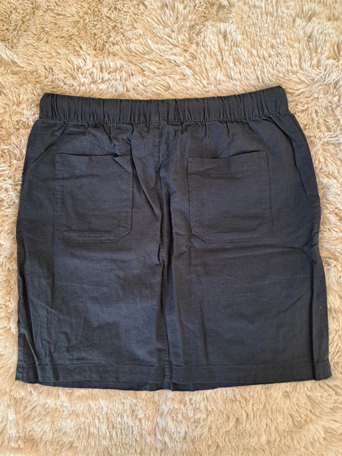 Jupe bleu marine confortable, parfaite pour un style élégant et décontracté 🌌 - photo numéro 2