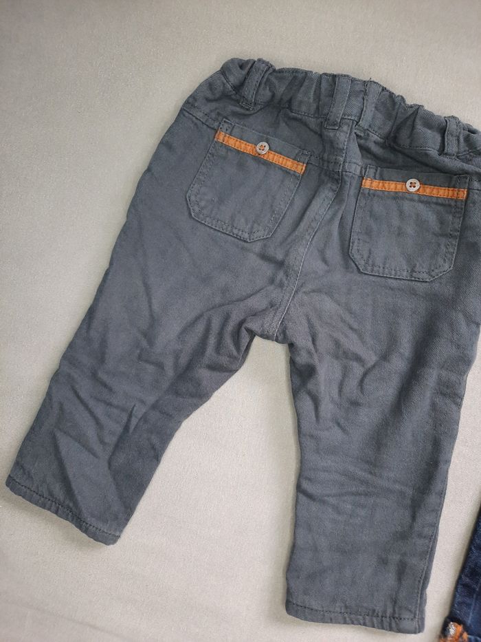 Lot 2 pantalons bébé 12 mois - photo numéro 5