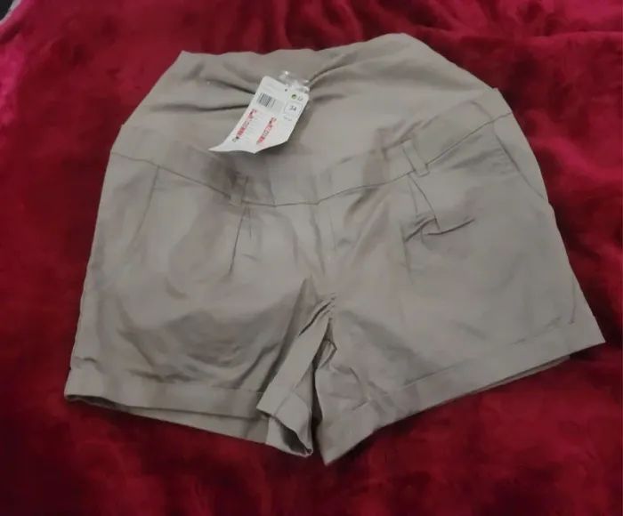 Lot de short de grossesse taille 34 - photo numéro 9