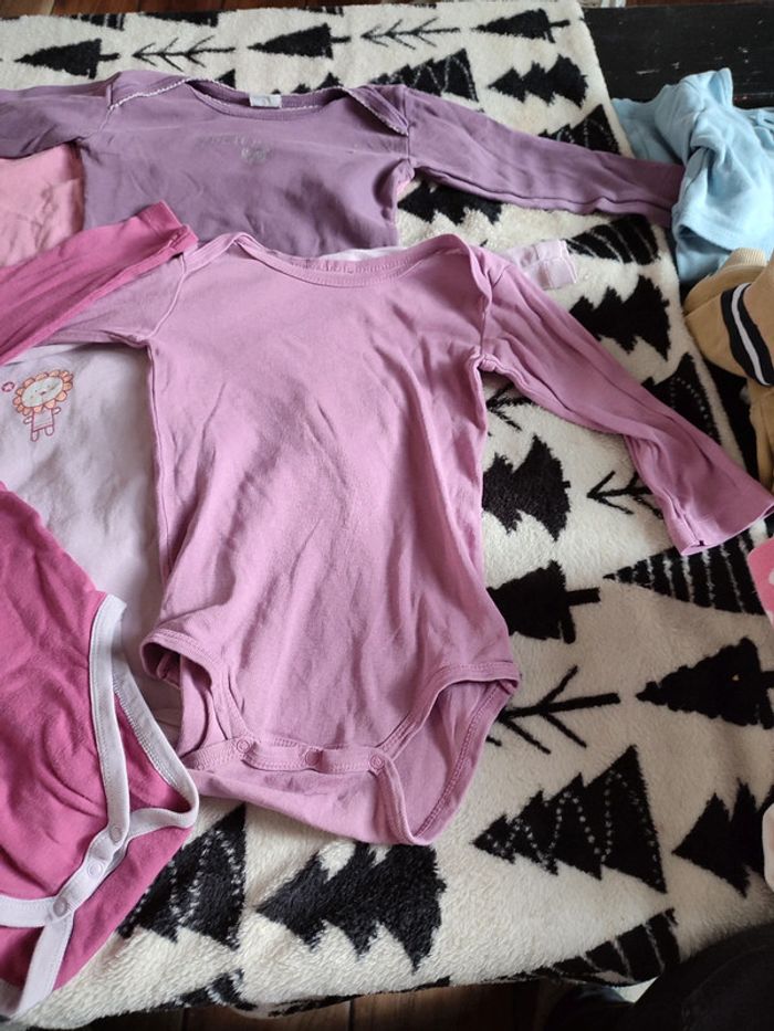 Lot de 5 bodies - photo numéro 2