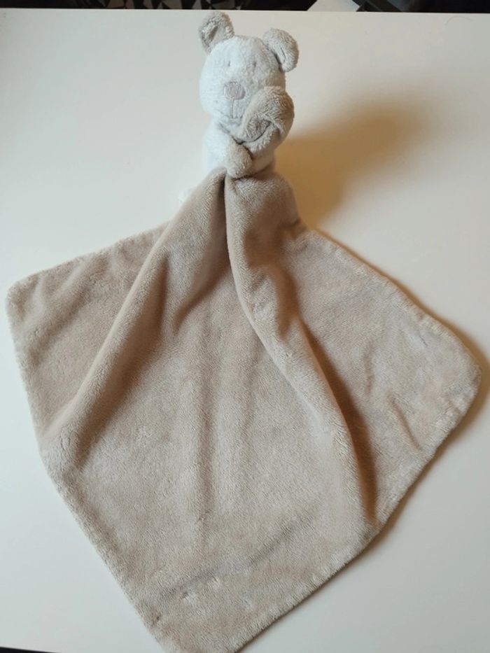 Doudou mouchoir blanc beige ours Primark - photo numéro 2