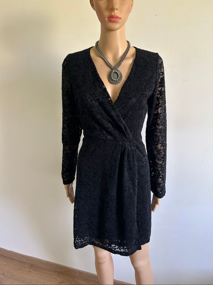 Robe noire neuve à manches longues VILA taille S
