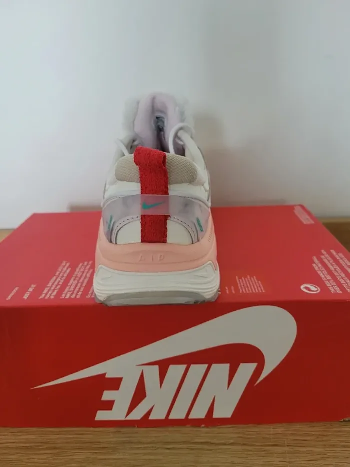 Nike Air Max Bliss T38,5 100% Authentique - photo numéro 5
