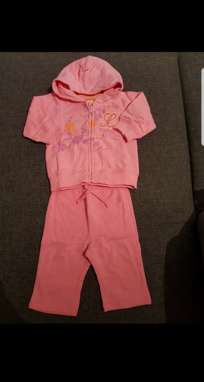 Ensemble 2 pièces (pantalon de jogging + sweat zippé à capuche) bébé fille 2-4 mois