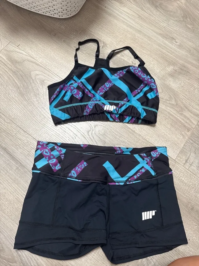 Ensemble sport brassière short