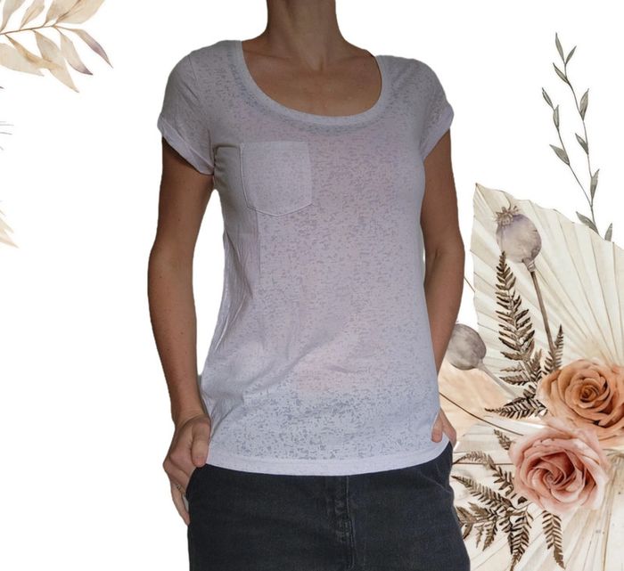 Tee-shirt blanc manches courtes avec poche poitrine