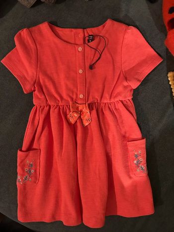 Très jolie robe sergent major neuve 18 mois