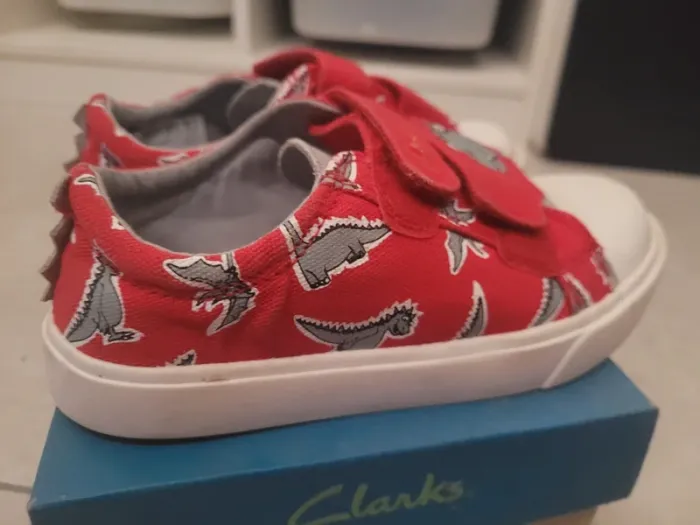 Baskets toile dinosaure clarks - photo numéro 3