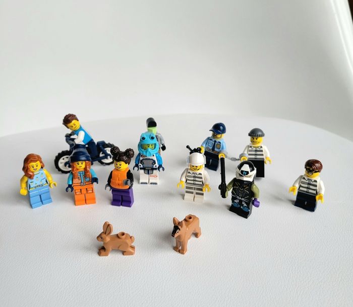 Lego figurines - photo numéro 2