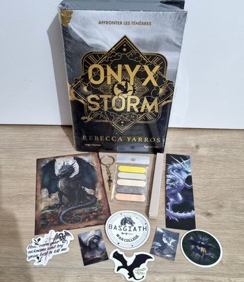 Box Onyx Storm + Goodies
