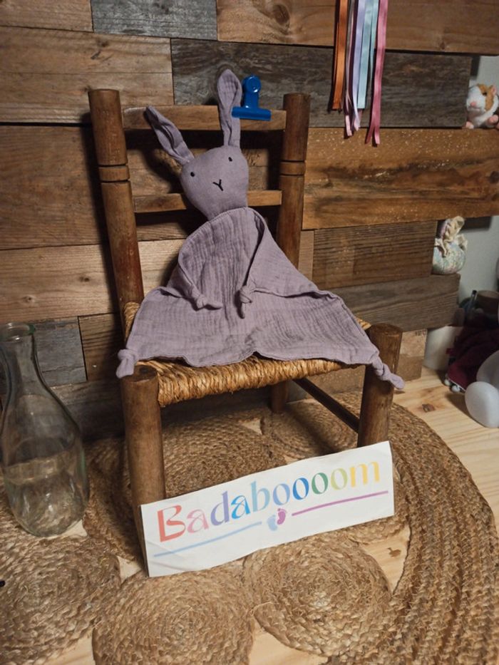 Doudou lapin gaze coton mauve neuf