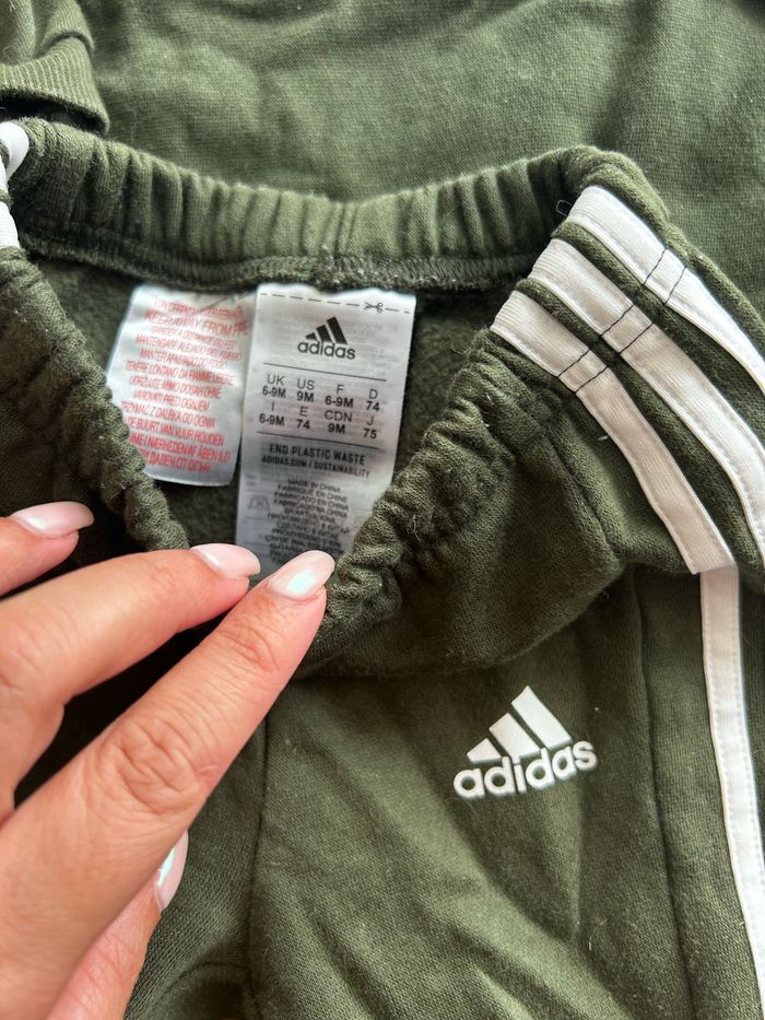 Ensemble sport Adidas - photo numéro 2