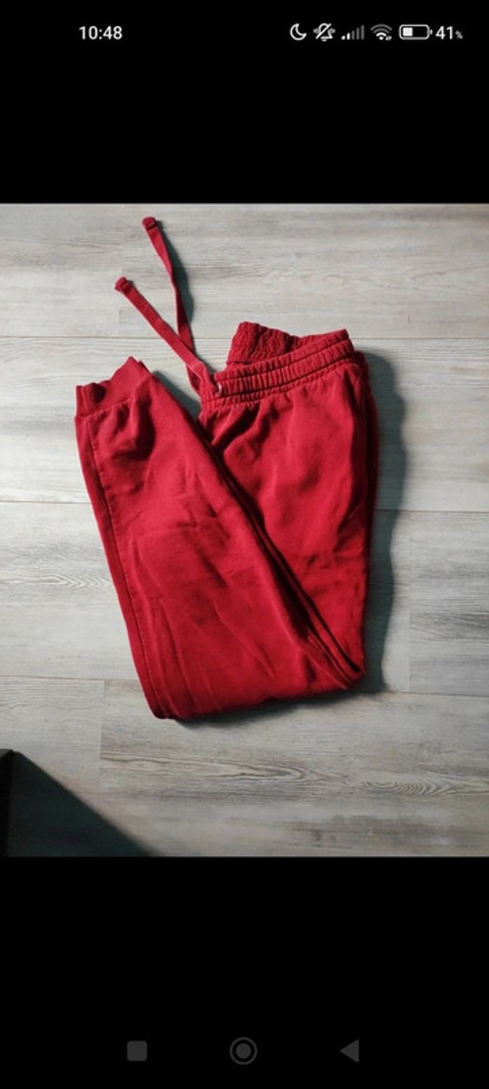 Bas de survêtement rouge