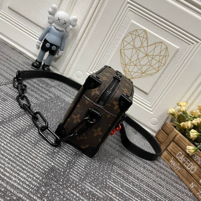 Louis Vuitton  Mini Soft Trunk M44735 - photo numéro 3
