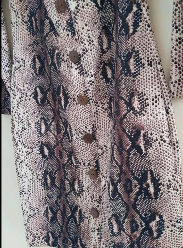 Robe  moulante  taille  40 - photo numéro 3