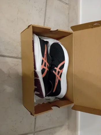 Baskets ASICS Jolt4 neuves