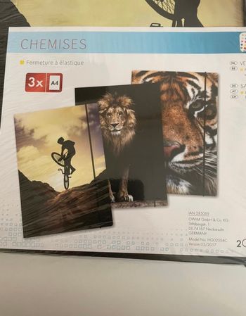Lot de 3 chemises à élastique.