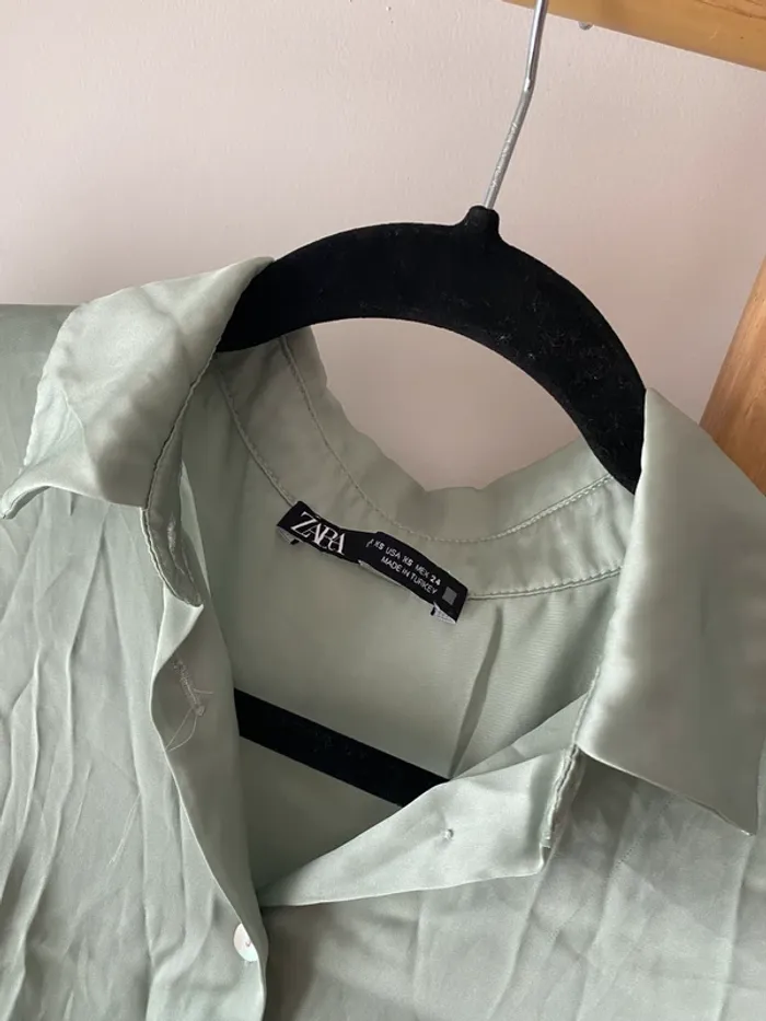 Chemise satinée vert d’eau - photo numéro 3