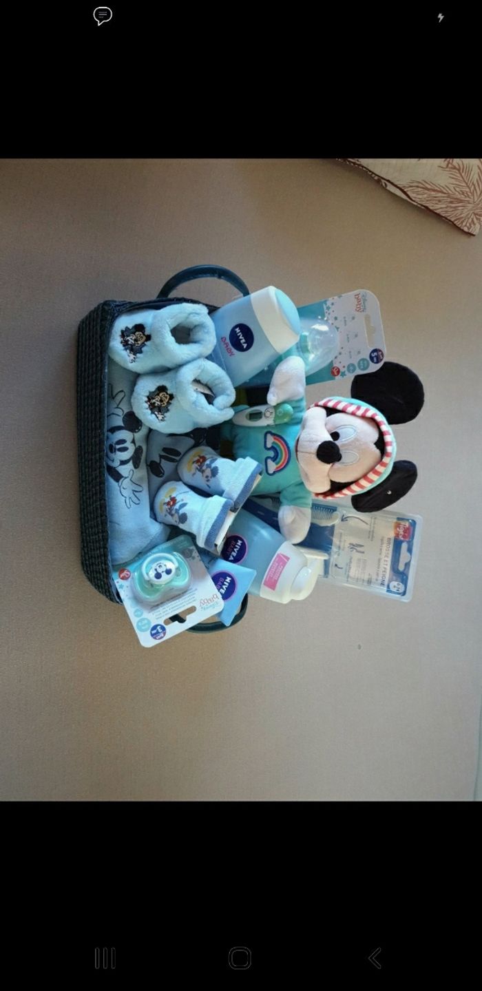 Panier bébé Mickey 3 mois - photo numéro 3