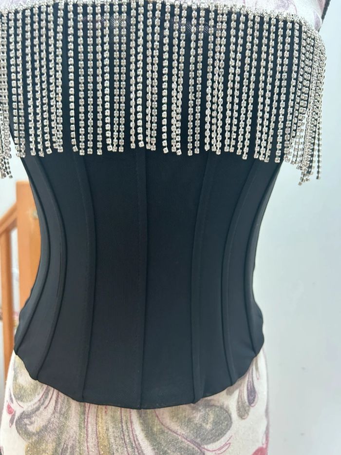 Crop top bustier  bershka noir avec franges métallique et strass - taille xs neuf - photo numéro 4