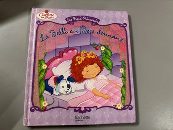 Livre charlotte aux fraises la belle au bois dormant