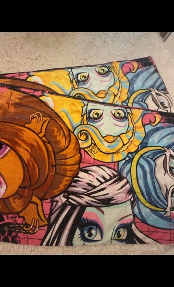 Lot ou à l'unité serviettes "Monster high" 100% coton comme neuves - photo numéro 3