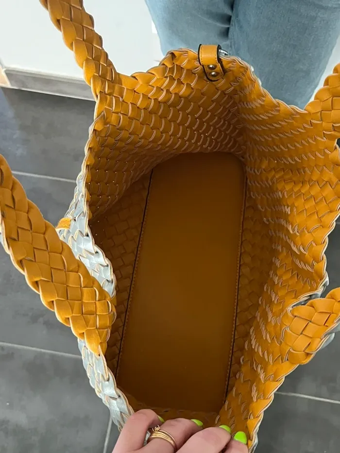 Très beau sac à main - photo numéro 2
