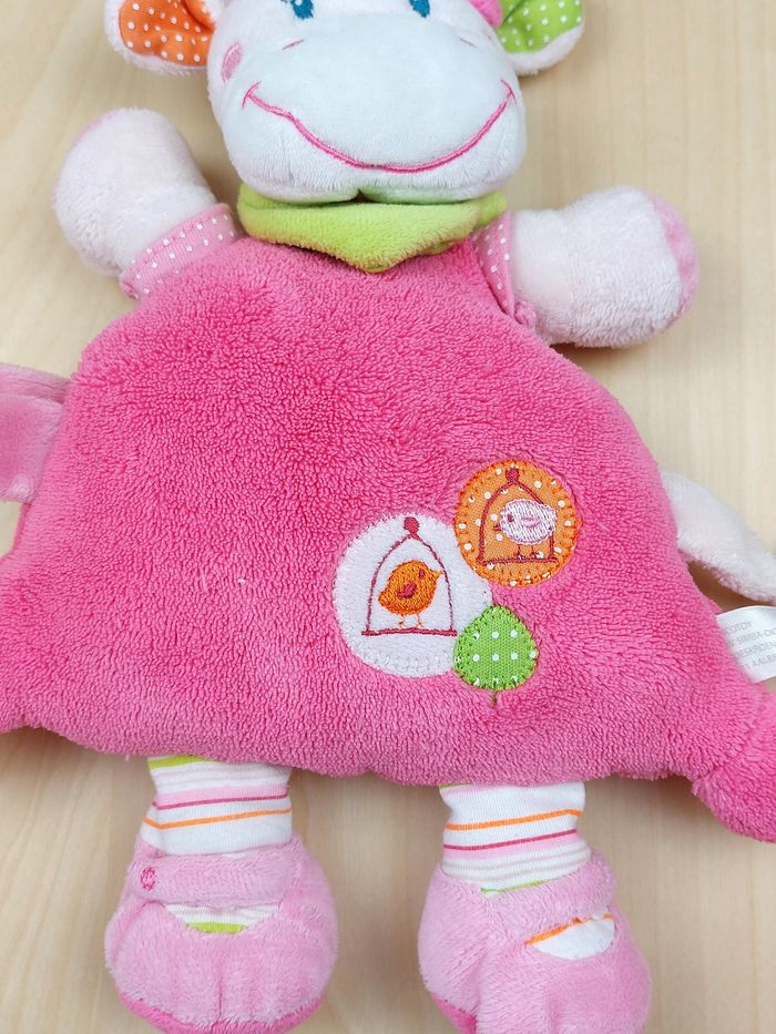 Doudou vache semi plat rose fuschia NICOTOY SIMBA bandana vert cage oiseau pois - photo numéro 2