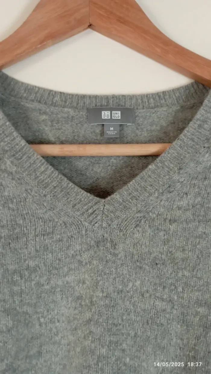 Pull taille M - photo numéro 2