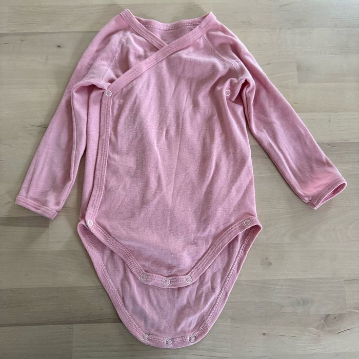 2 Bodies bébé fille 12 mois Petit Bateau - photo numéro 3