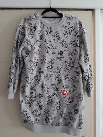 Robe pull Disney