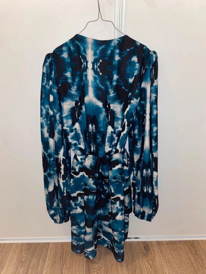 robe décolleté - photo numéro 3