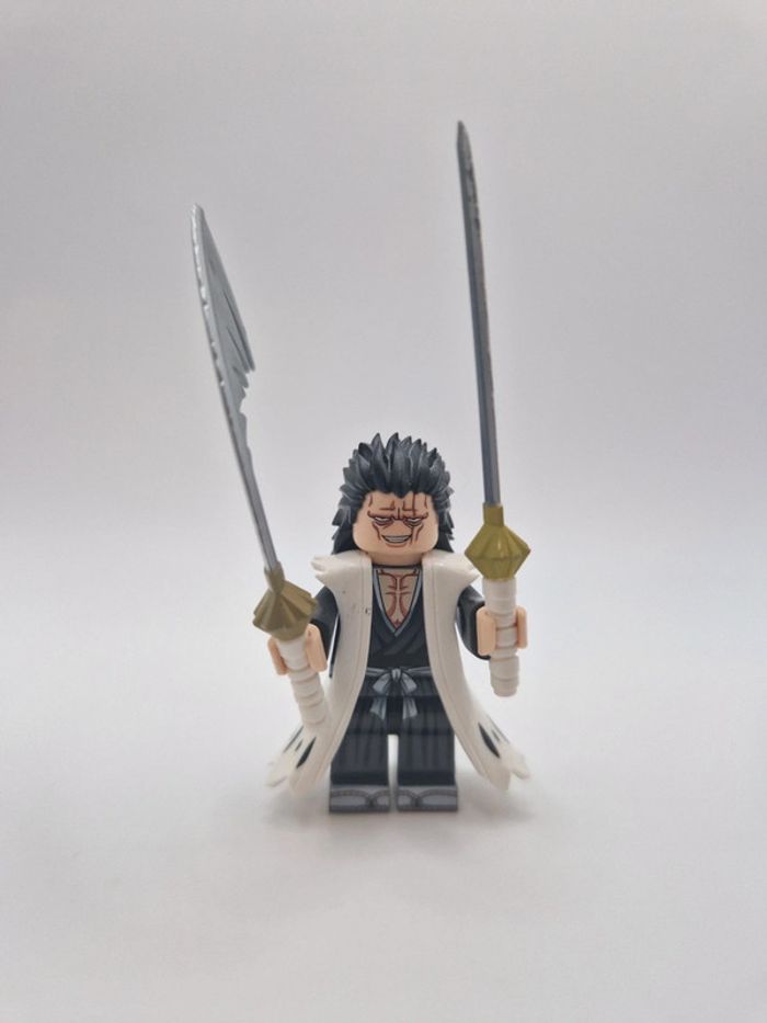 Figurine type lego Bleach