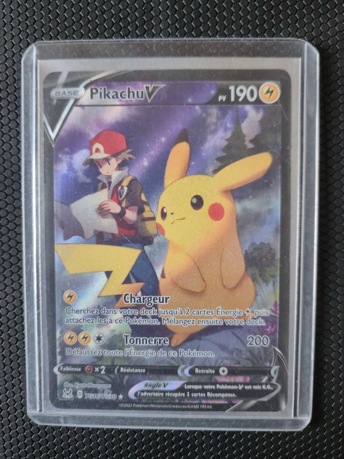 Pikachu v tg15/tg30 fr avec défaut