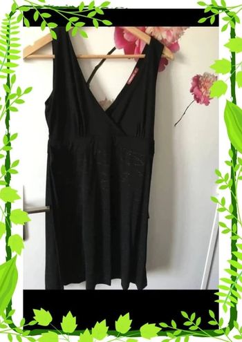 Robe noire de fête à strass