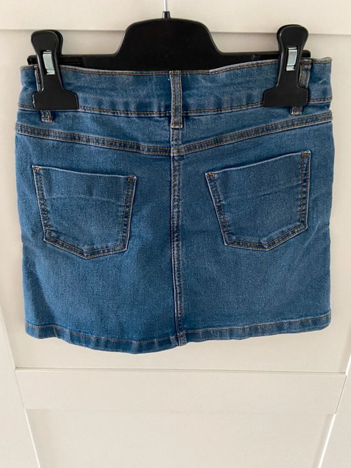 Jupe courte jean Neuve 6/7 ans - photo numéro 2