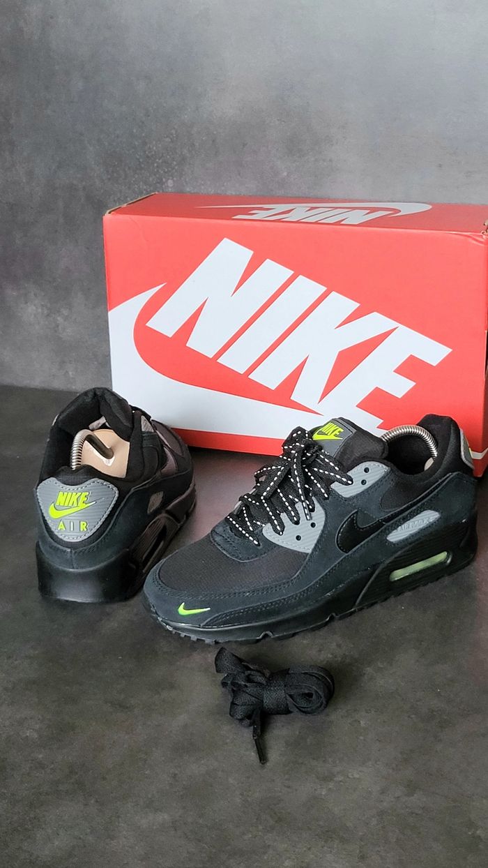Nike Air Max 90 Black Cool Grey Volt - FQ2377001 - Unisex - Size : 38.5 🌈🌈 - photo numéro 4