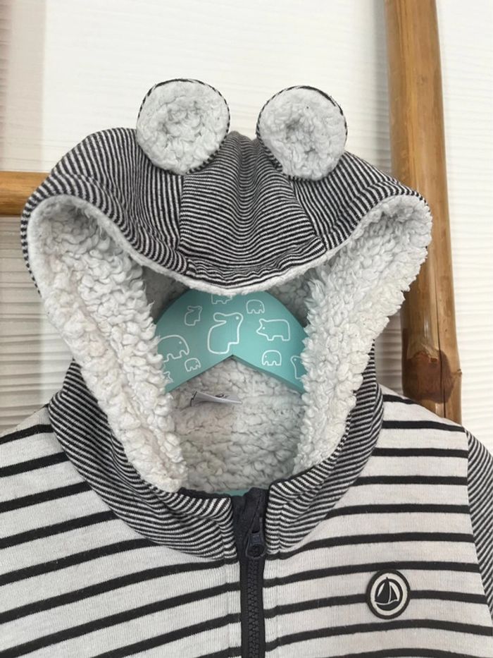 Gilet chaud zippé â capuche taille 24 mois - photo numéro 3