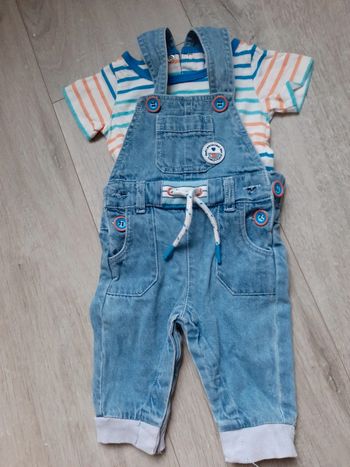 Ensemble salopette t-shirt