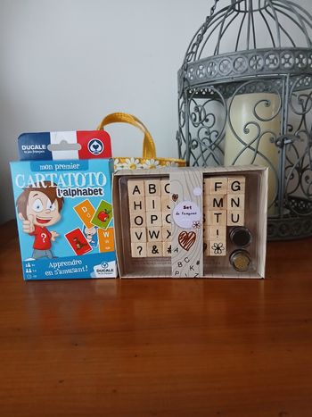 Activités/Alphabet: Jeu cartes+Tampons encreurs en bois