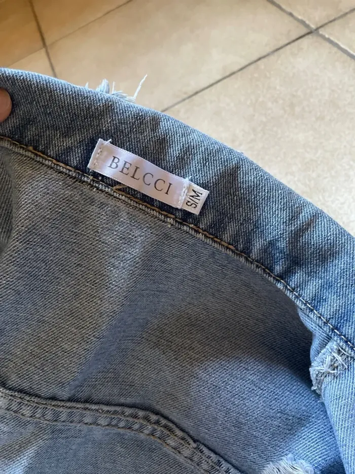 Chemise en jean effet destroy - photo numéro 6