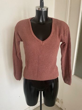 Pull col V NA-KD taille 38/M