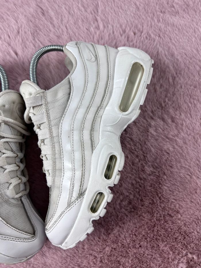 Nike Air Max 95 Triple White – Pointure 38 Réimperméabilisées - photo numéro 8