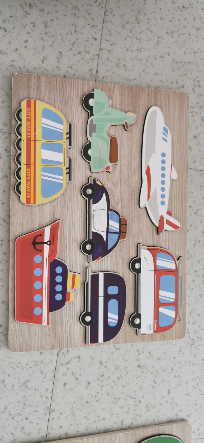 Puzzle en bois chiifre et moyen de transport - photo numéro 2